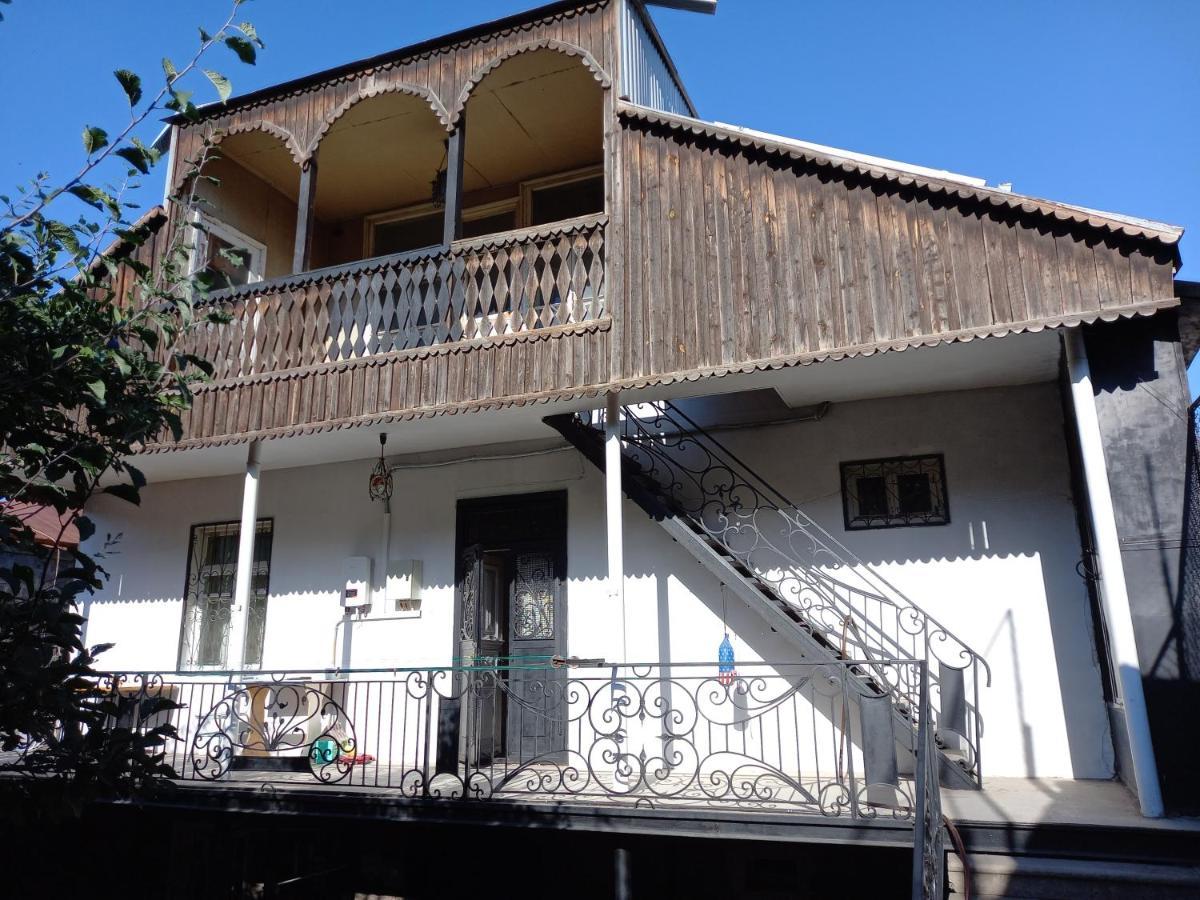 H.A.S.K Bed & Breakfast Gyumri ภายนอก รูปภาพ