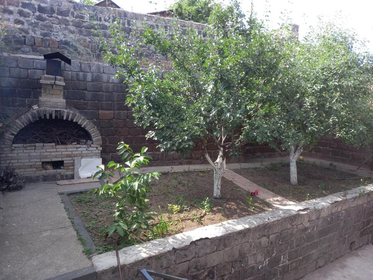 H.A.S.K Bed & Breakfast Gyumri ภายนอก รูปภาพ